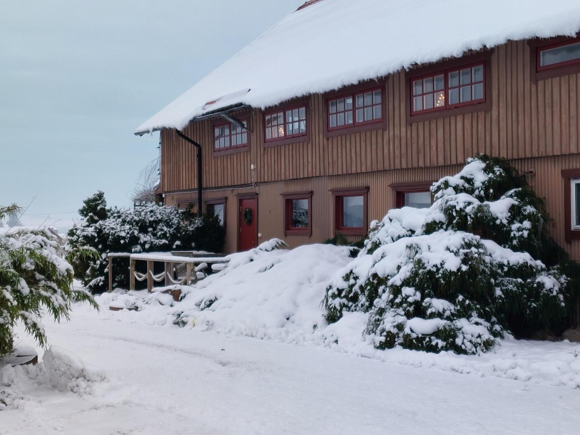Flora Dekor Gaestgard Guest House Alingsås Екстериор снимка