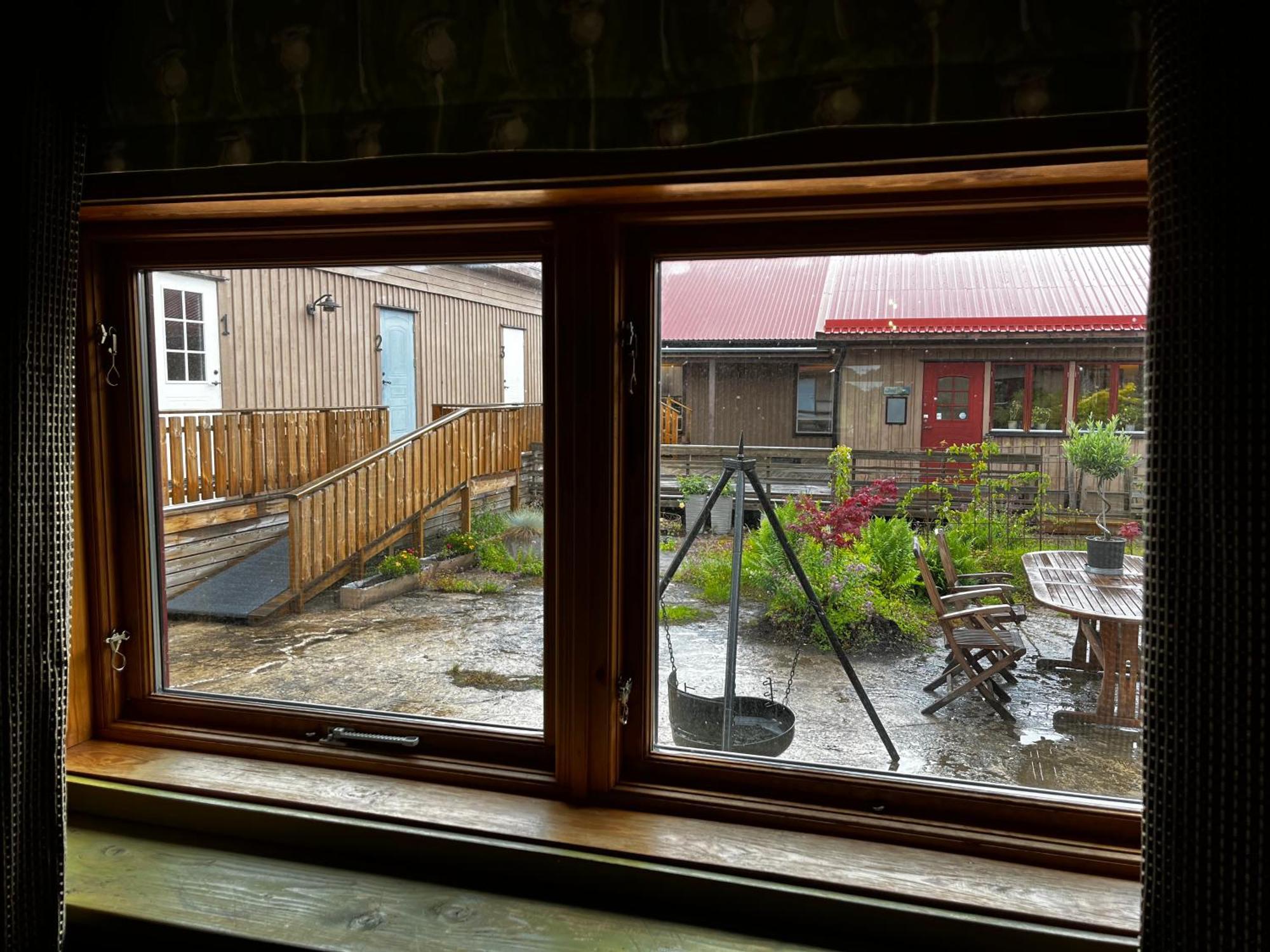 Flora Dekor Gaestgard Guest House Alingsås Екстериор снимка