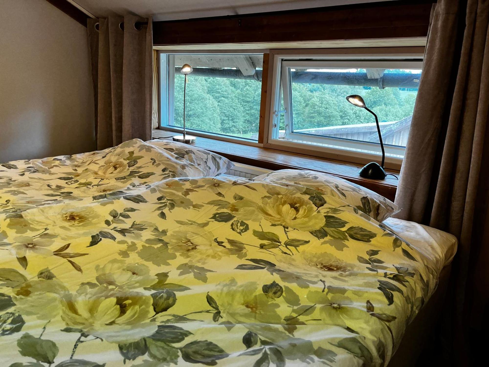 Flora Dekor Gaestgard Guest House Alingsås Екстериор снимка
