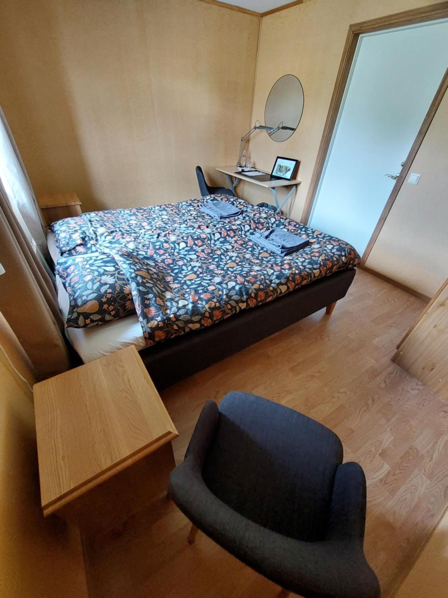Flora Dekor Gaestgard Guest House Alingsås Екстериор снимка