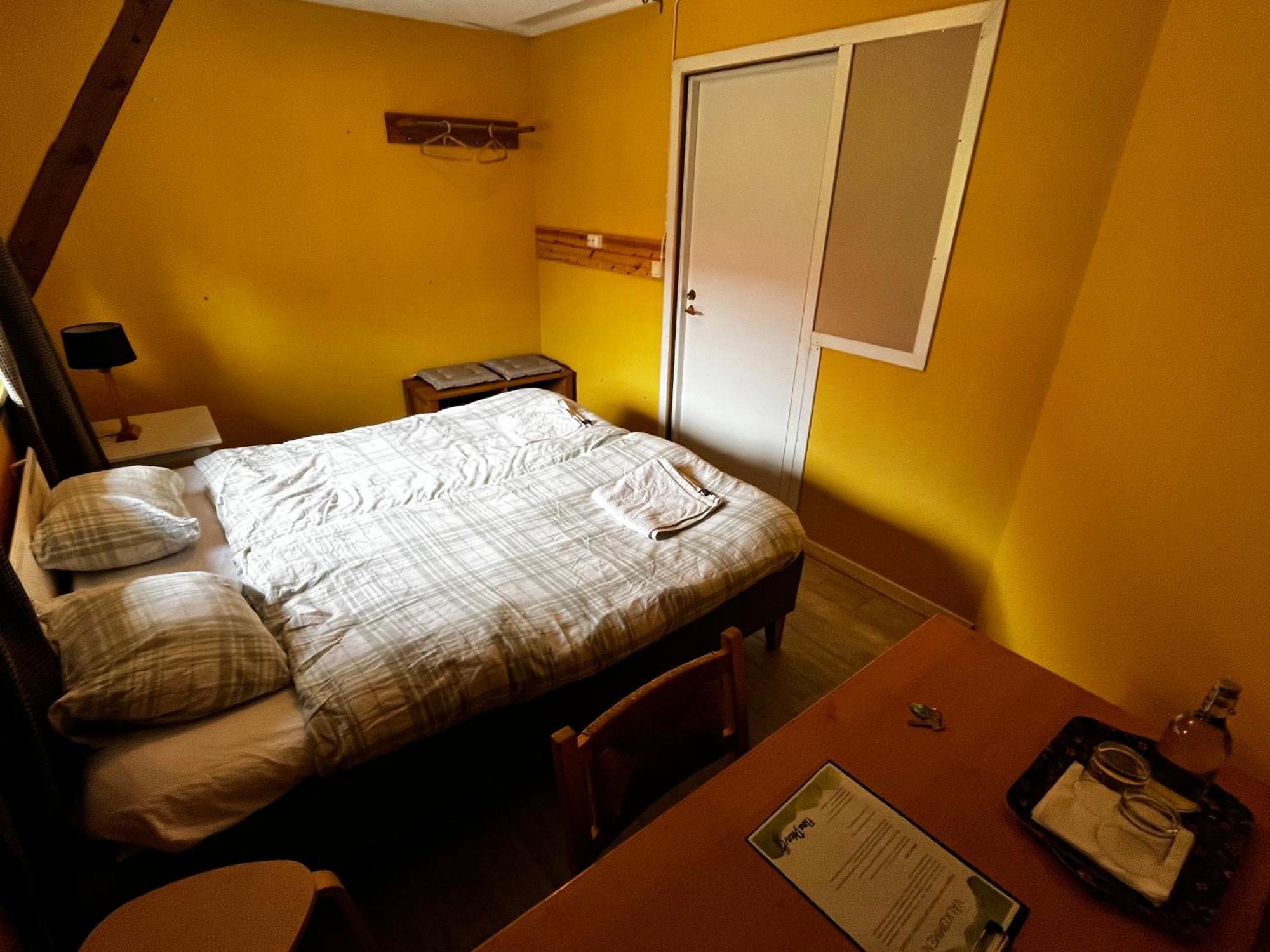 Flora Dekor Gaestgard Guest House Alingsås Екстериор снимка